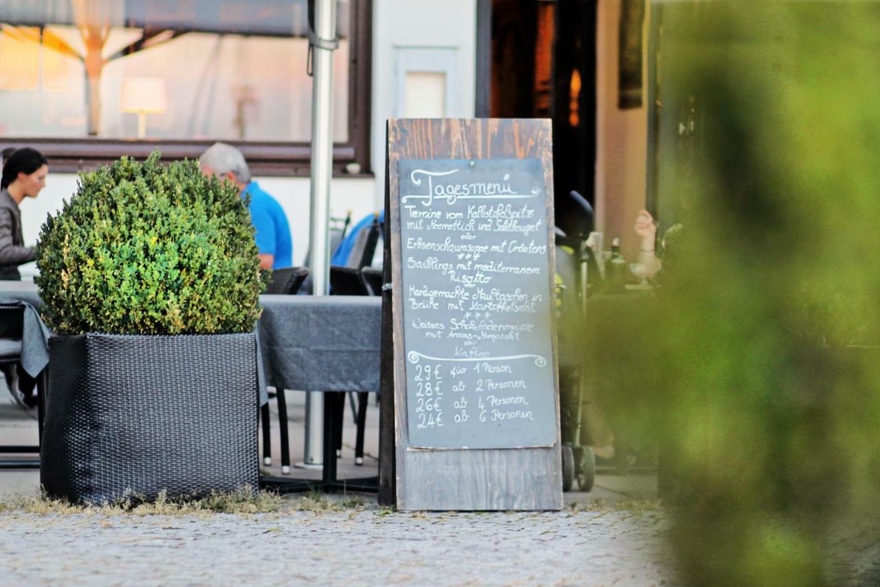 Schiff Am Hotel Konstanz